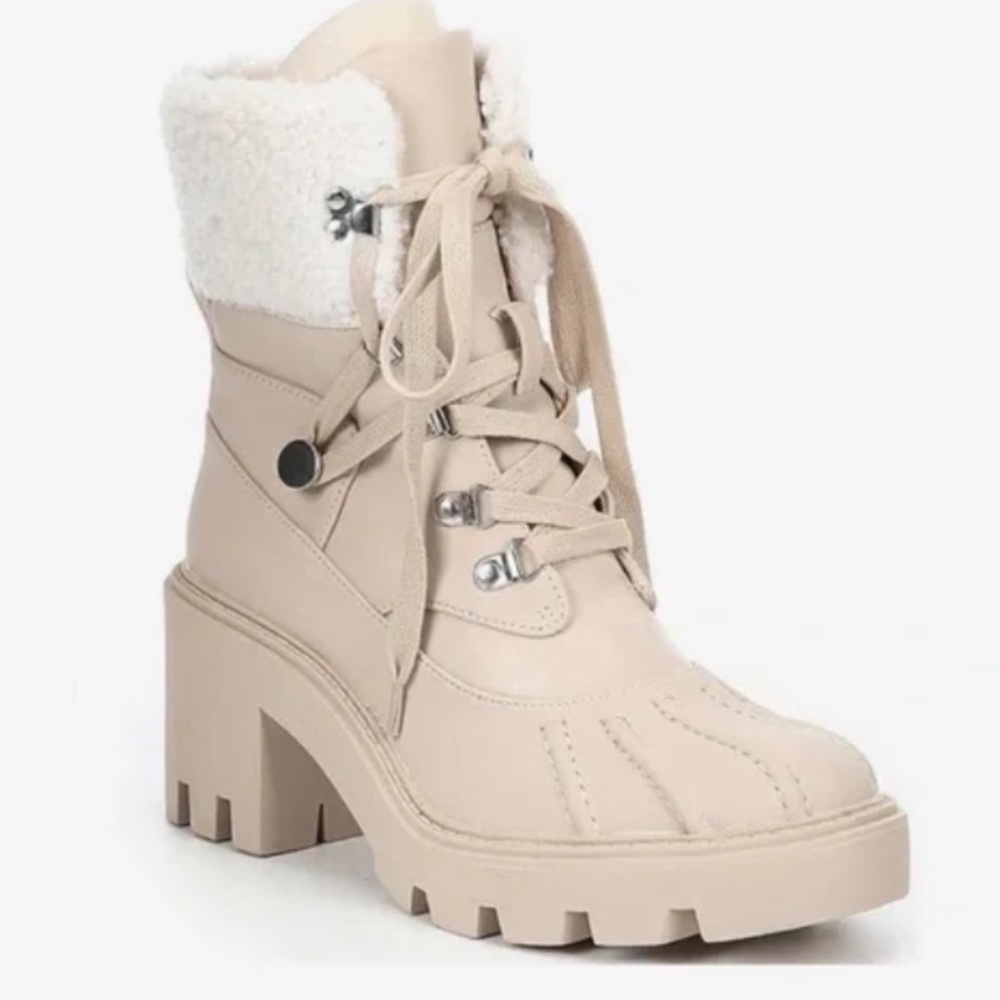 NWT Steve Madden Northern Boots